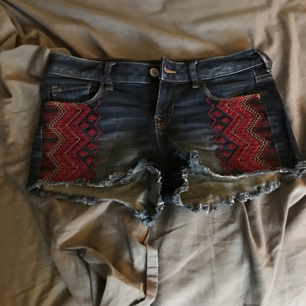 Embroidered denim shorts