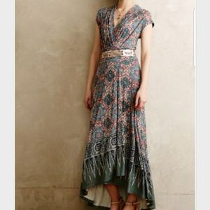 Gorgeous dress! Belt not included