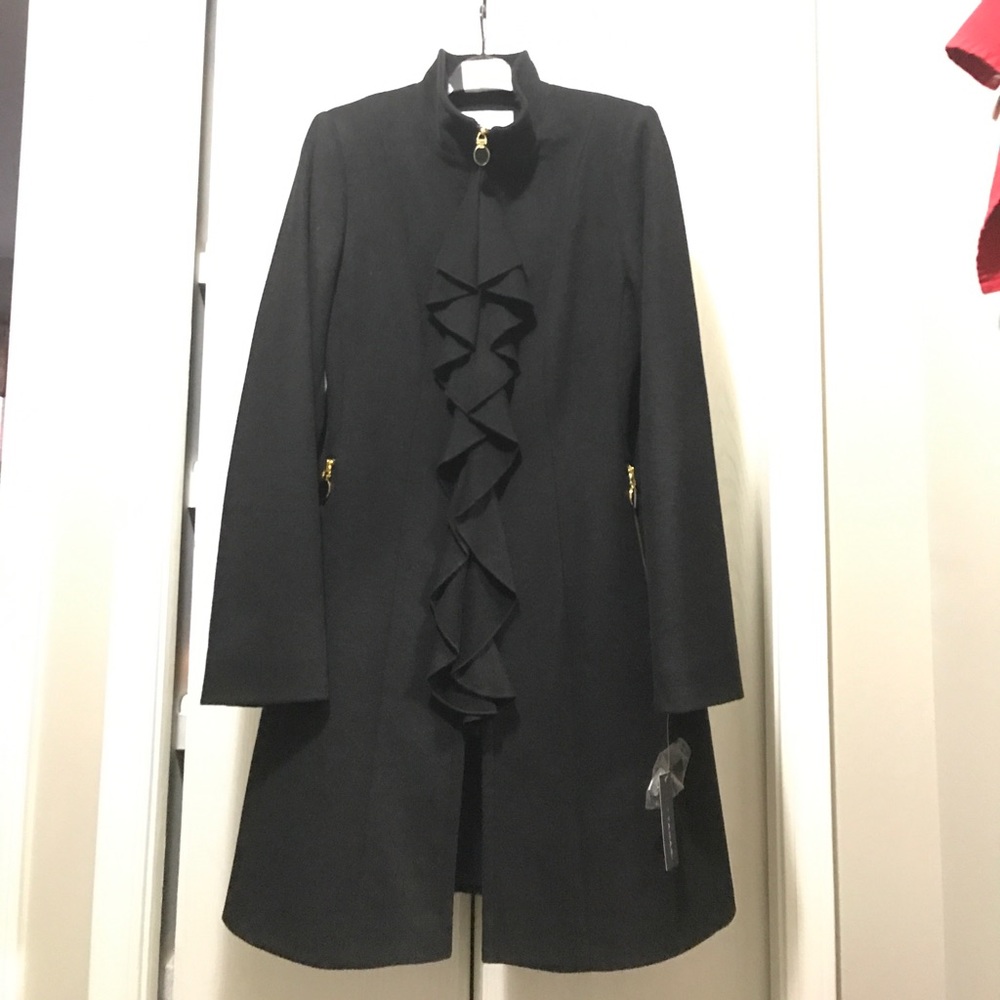 Cute black Tahari coat