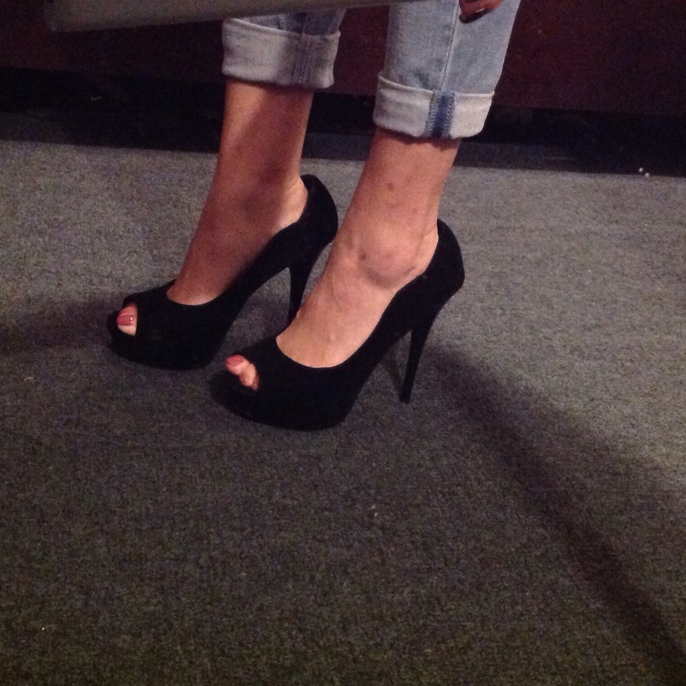 Black heels