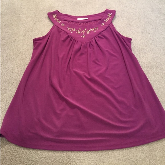 Gorgeous sparkly detailed top - Picture 2 of 2