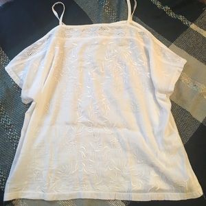 Cold shoulder Lucky top! Great detailing