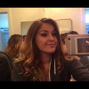 Meet your Posher, Natalie