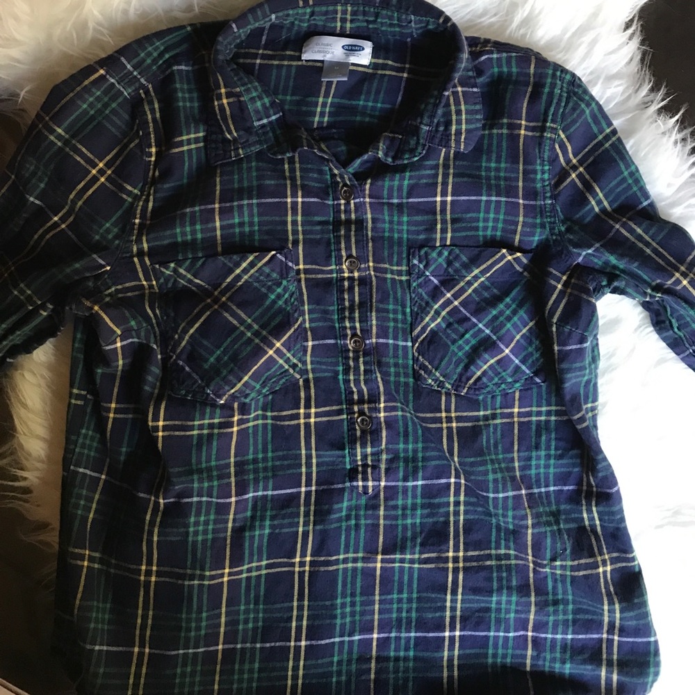 ✨Old Navy Popover Shirt