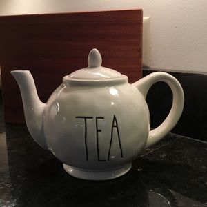 Rae Dunn TEA pot
