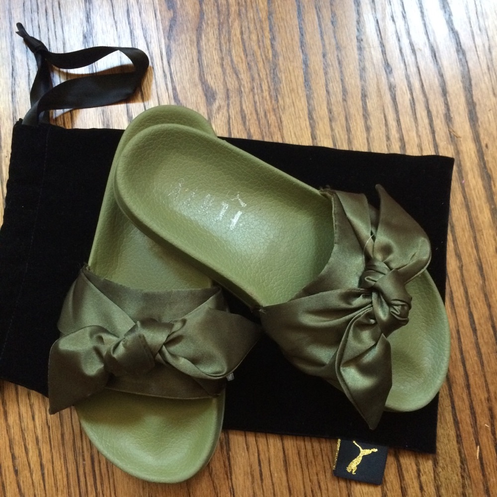 FENTY puma by Rhianna bow slides shoes
