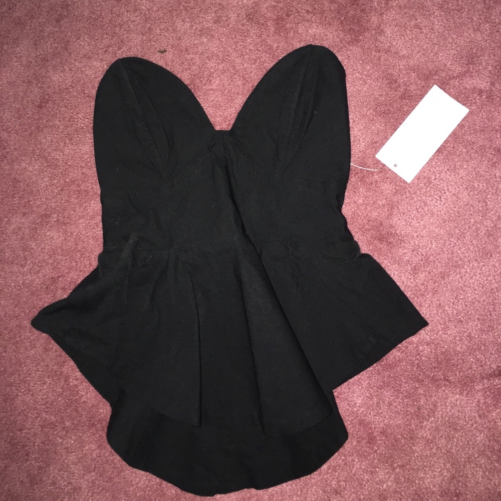 Tobi strapless top, sweetheart neckline