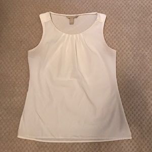 Banana Republic Factory Shell