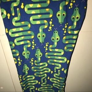 OS SNAKES LULAROE
