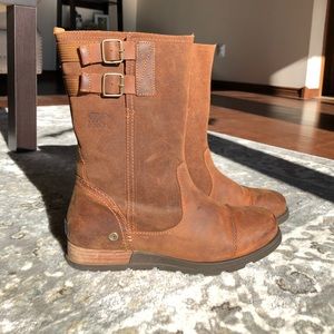 sorel major pull on