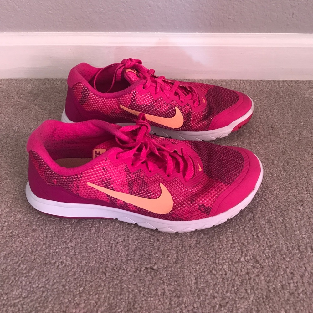 NIKE flex