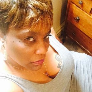 Meet your Posher, Latoya