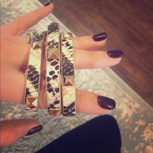 Premier Designs wrap bracelet