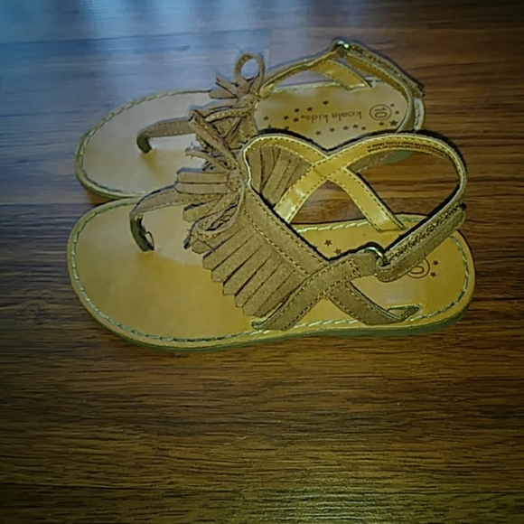 Sandals - Picture 2 of 3