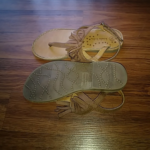 Sandals - Picture 3 of 3