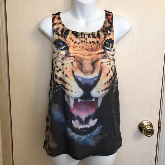 Forever 21 Tops - (Small) Forever 21 Leopard Open Back Tank Top