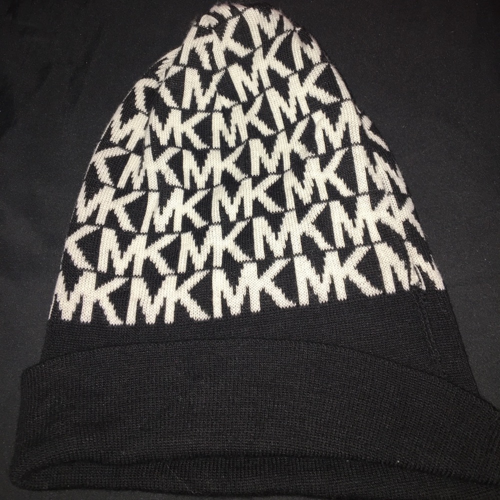 Michael Kors hat