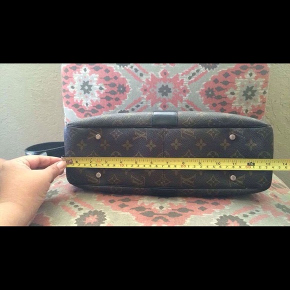 100% Authentic Louis Vuitton vintage hobo - Picture 7 of 8