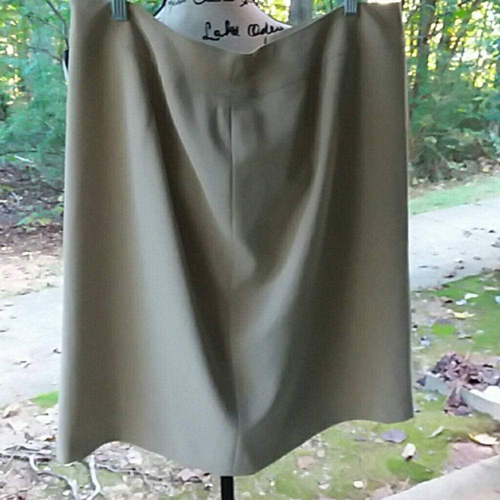 Jones New York Skirt