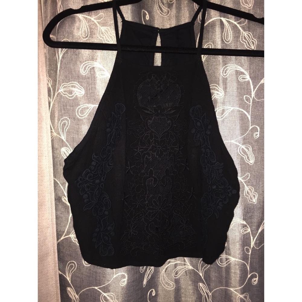 Halter croptop laced