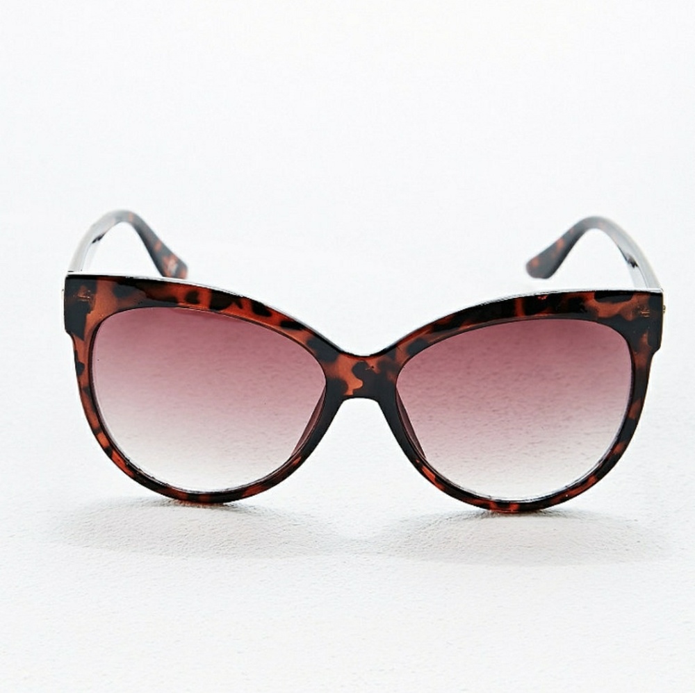 MINKPINK El Loco Sunglasses NEW