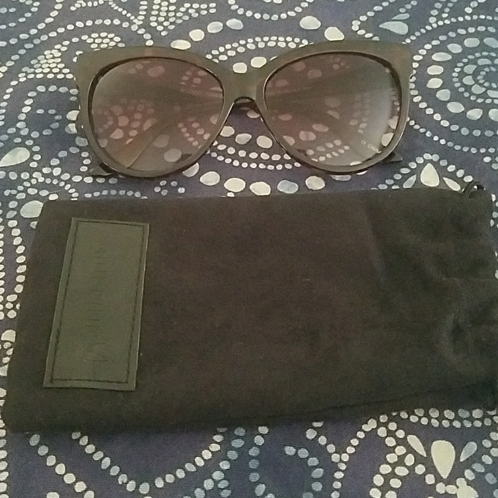 MINKPINK El Loco Sunglasses NEW - Picture 2 of 8