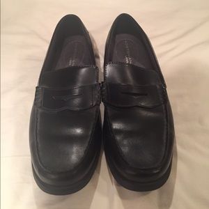 Men's size 11 Bostonian Lites shoes