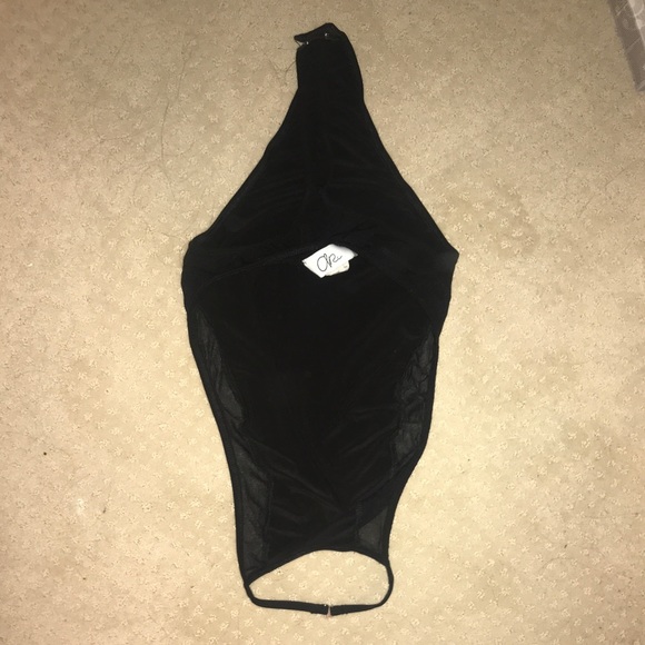 Black backless bodysuit - Picture 2 of 2