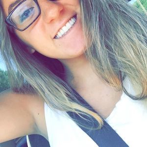 Meet your Posher, Demi