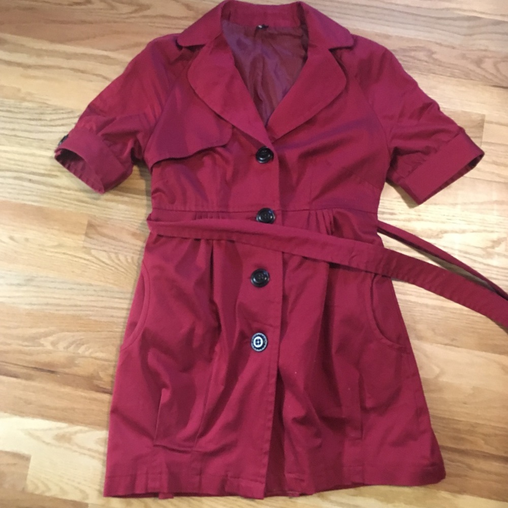 Red short sleeve trench coat