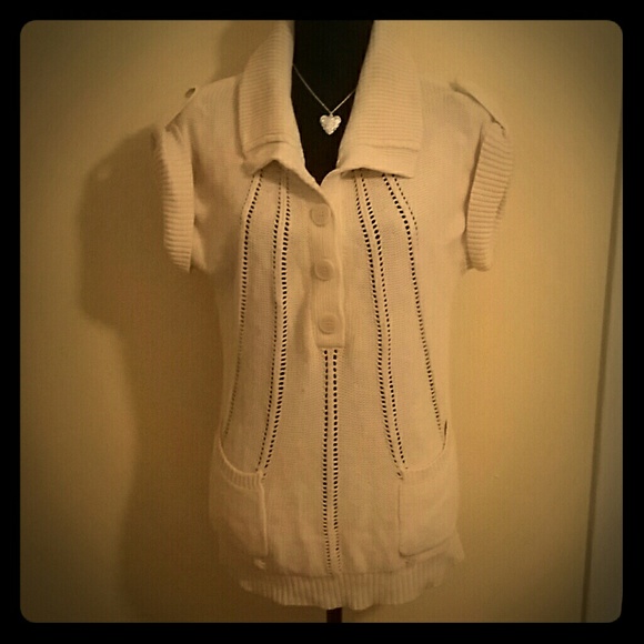 BCBGMaxAzria Sweaters - BCBG Maxazria sweater