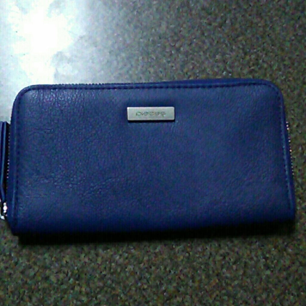Pieces wallet