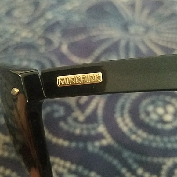 MINKPINK After Party Sunglasses NEW main image 5