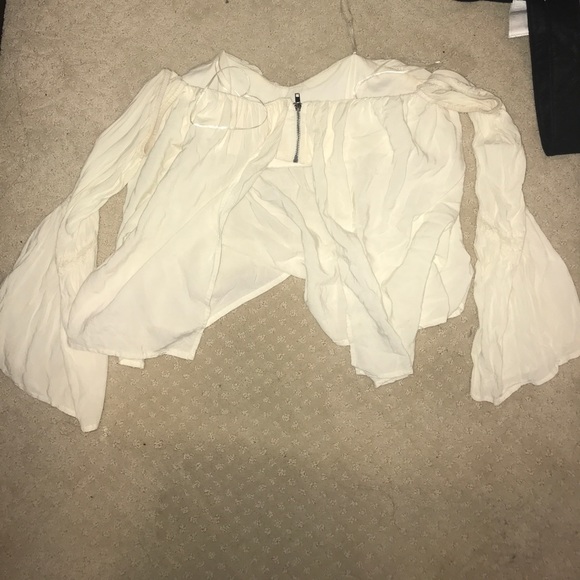 Off the shoulder white top - Picture 2 of 4
