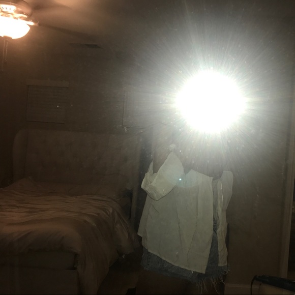 Off the shoulder white top - Picture 4 of 4