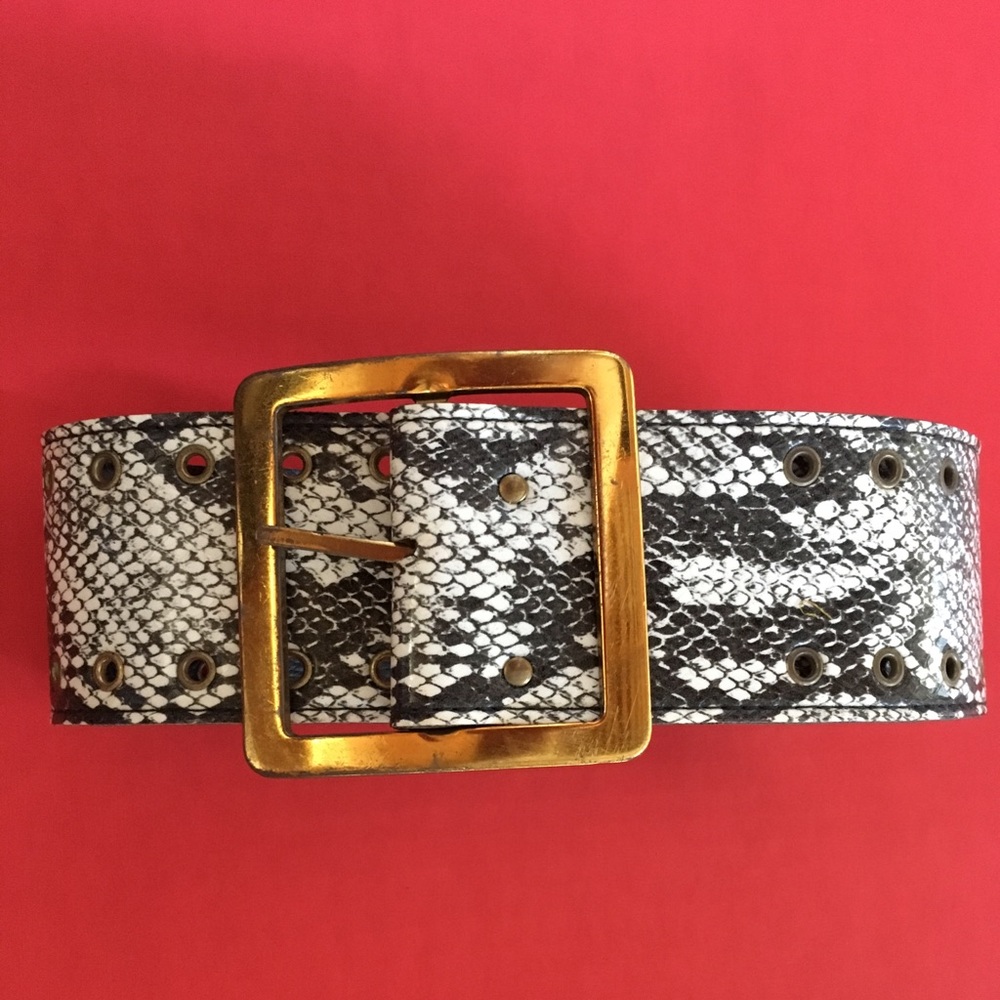 🎉HP🎉 Style Crush🎉VINTAGE FAUX SNAKESKIN  BELT