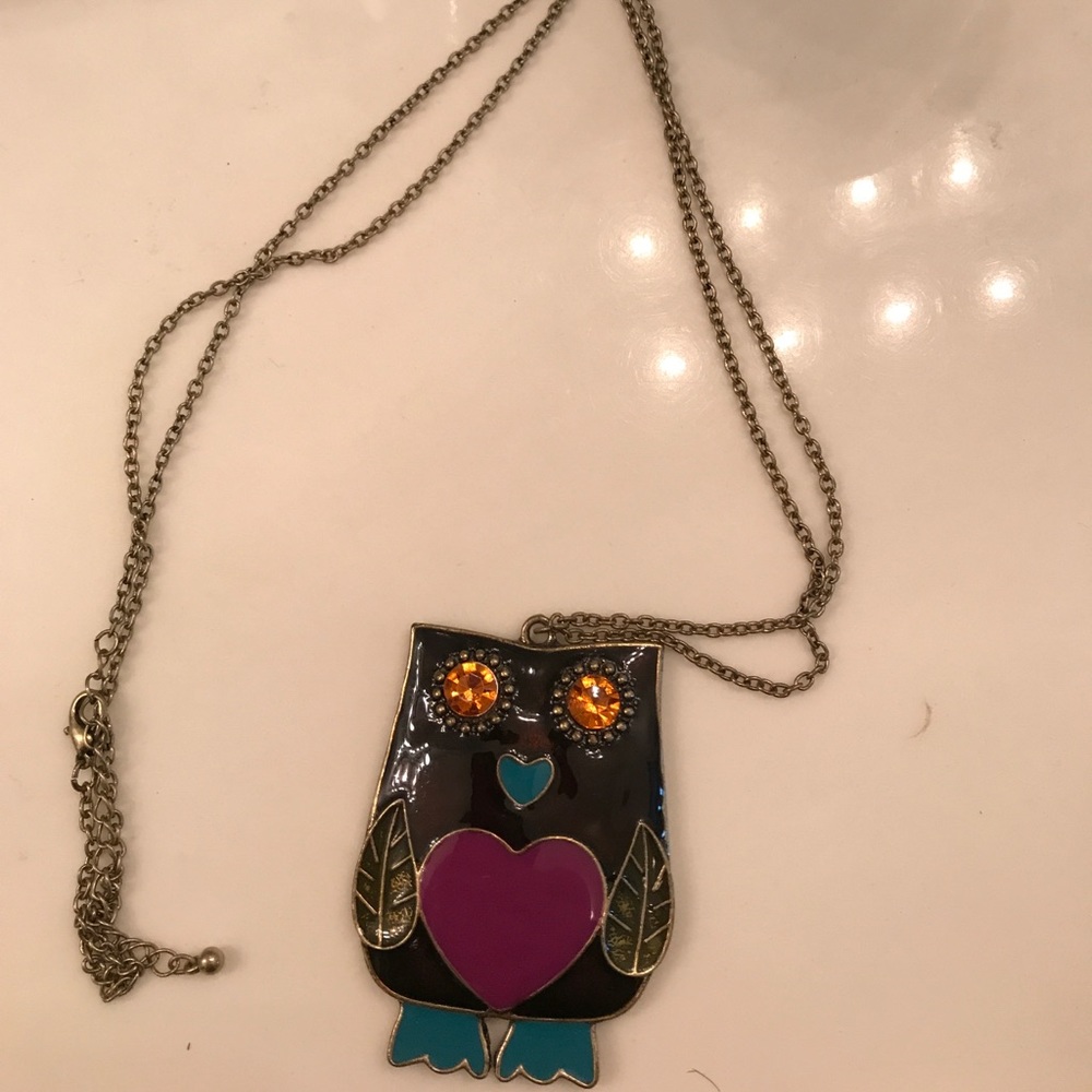Super cute owl necklace