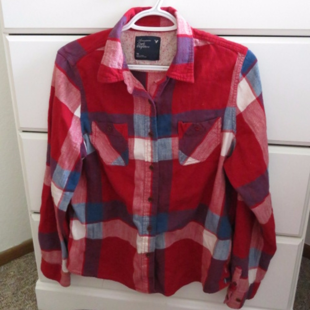 AMERICAN EAGLE PLAID FALL TOP