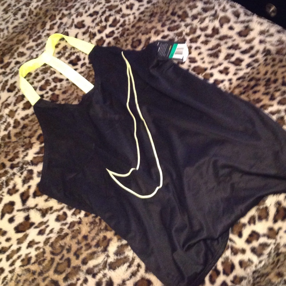 Nike Dry Workout shirt