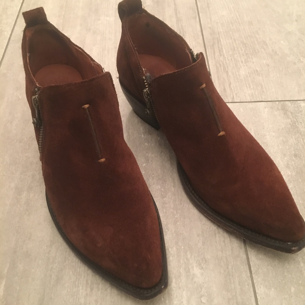 Frye Sacha Moto Brown suede size 9