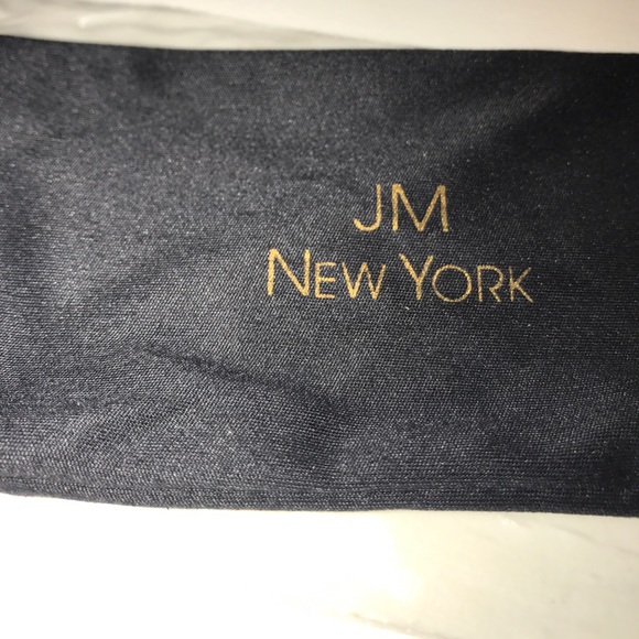 Readers JM New York - Picture 4 of 4