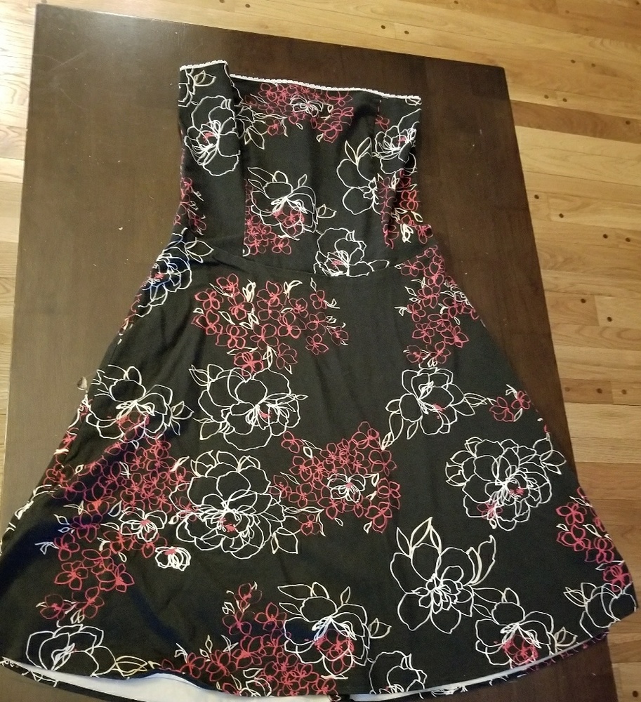 Black floral strapless dress size M