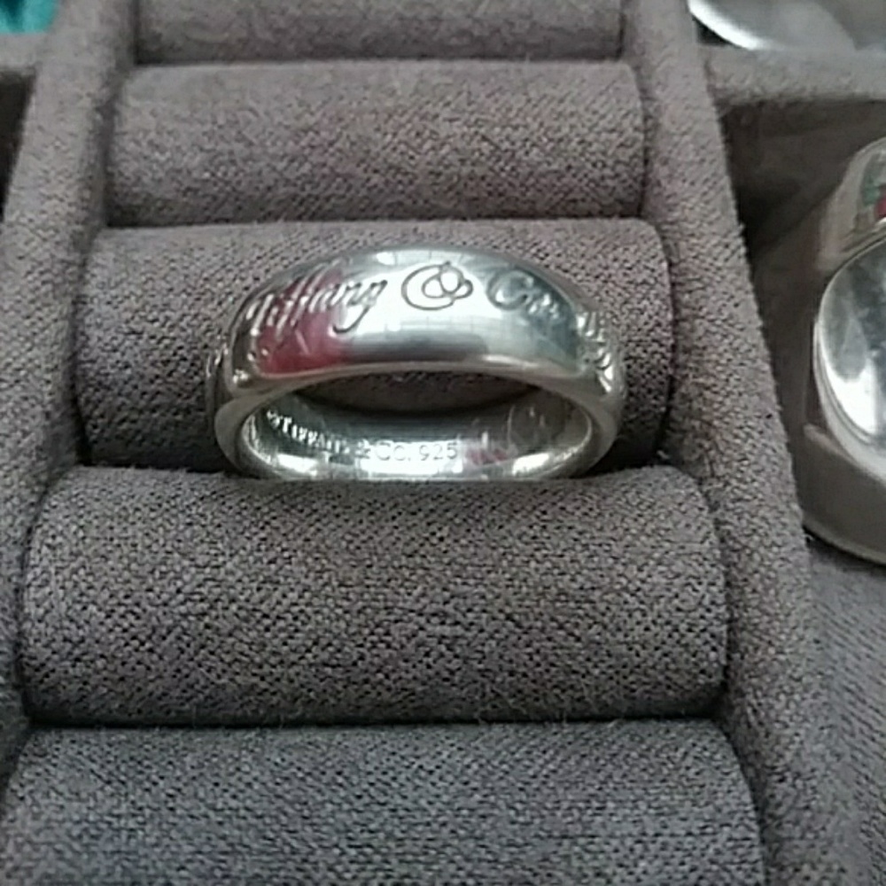 🌟🌟TIFFANY- VINTAGE 1837 SIGNATURE NOTES RING