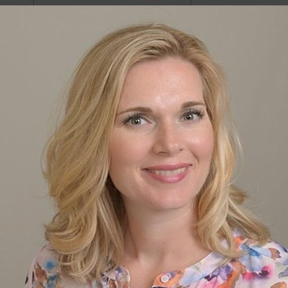 Meet your Posher, Christine - Picture 1 of 1
