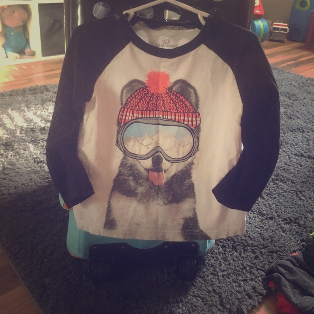 Size 2T, quarter sleeves shirt