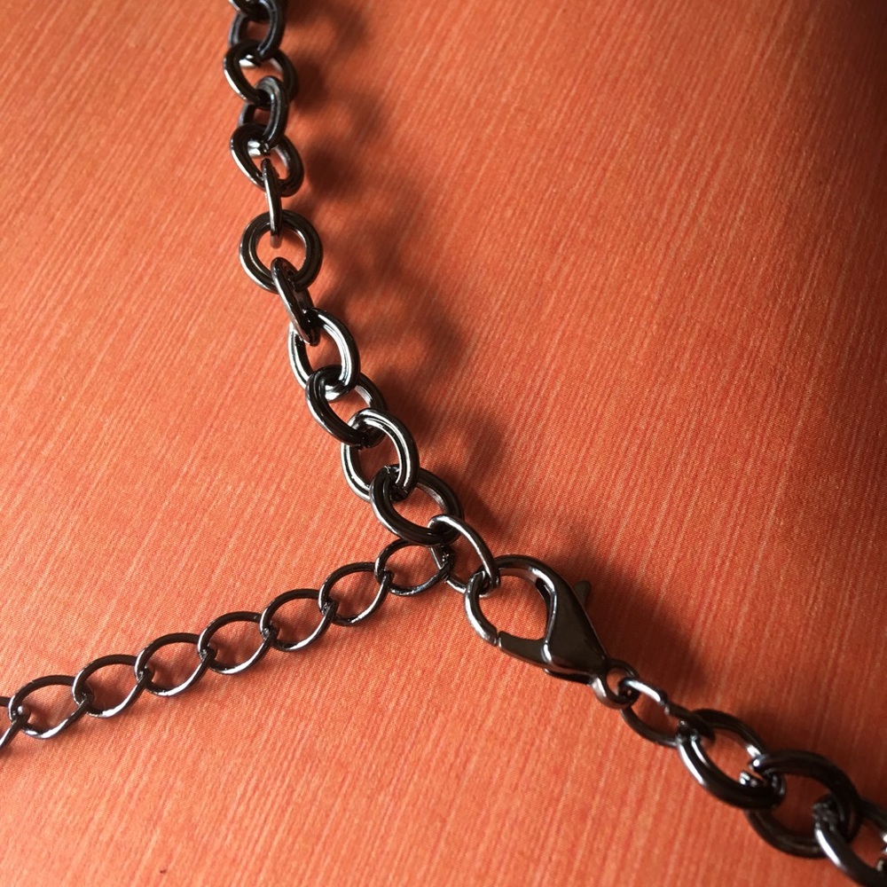 ⭕️Unique Statement Necklace w/Black Beads & Crystals - Picture 5 of 5