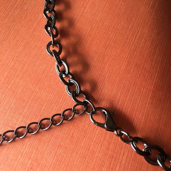 ⭕️Unique Statement Necklace w/Black Beads & Crystals - Picture 5 of 5