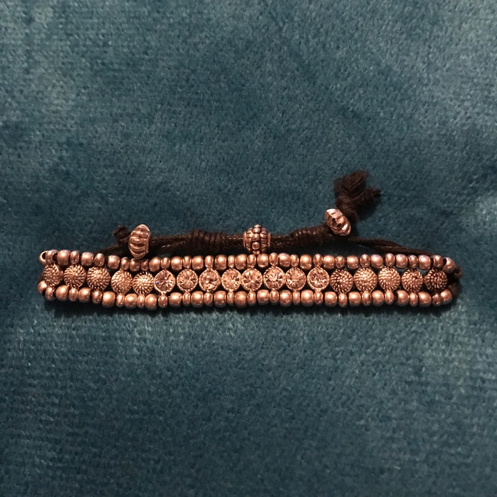 Adjustable bracelet