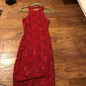 Red body con party dress