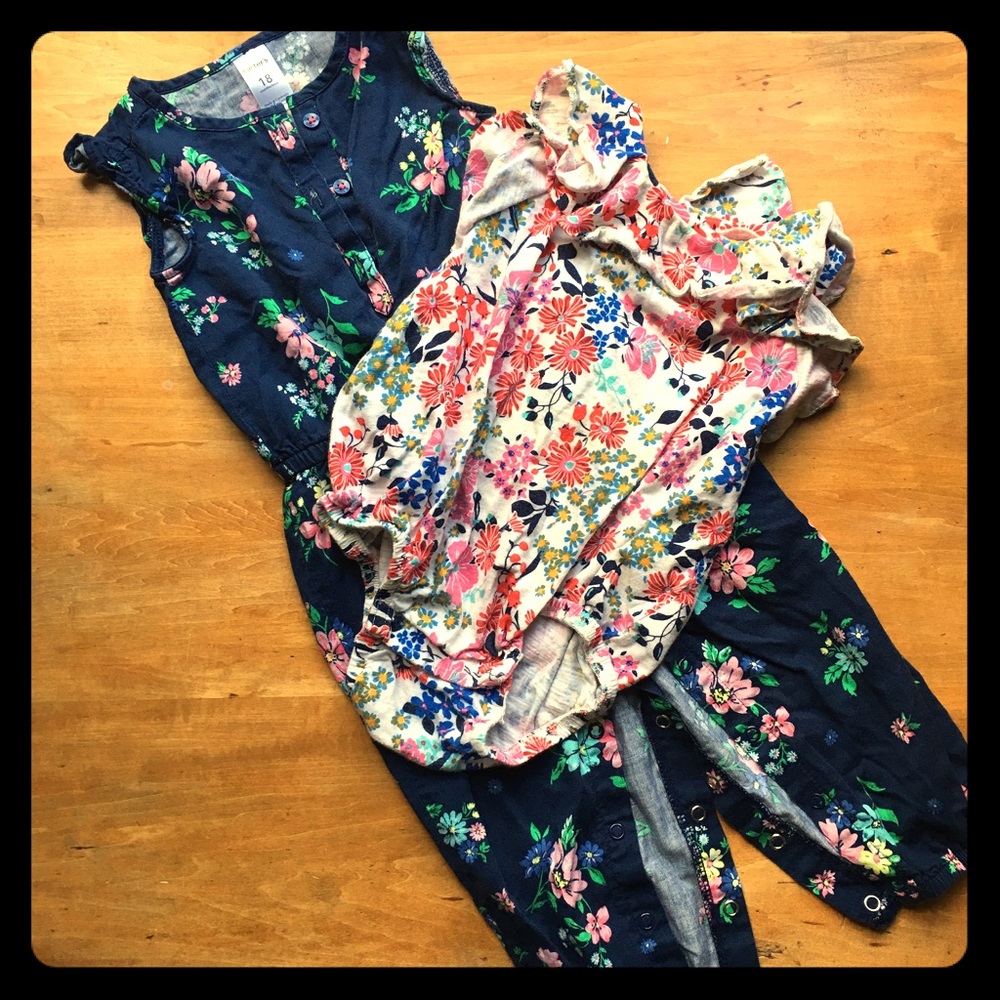 Two cute floral print rompers! 🌺